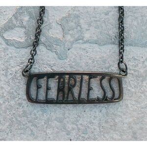 JAECI black FEARLESS necklace